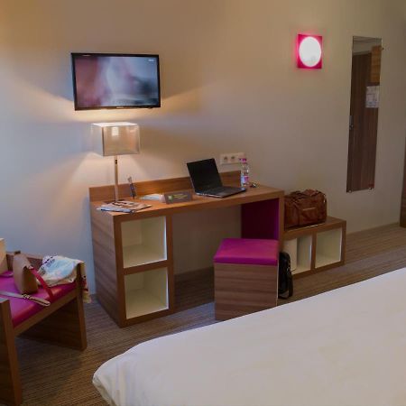 Hotel Ibis Styles Castres Castres  Exterior foto